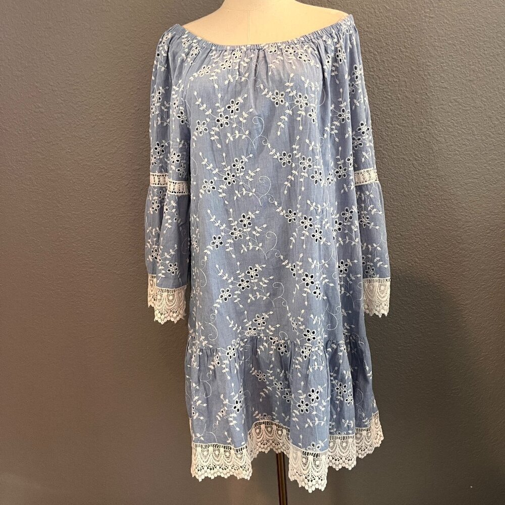 KAREN KANE BLUE & WHITE EMBROIDERED EYELET & LACE OFF SHOULDER PEASANT DRESS - M